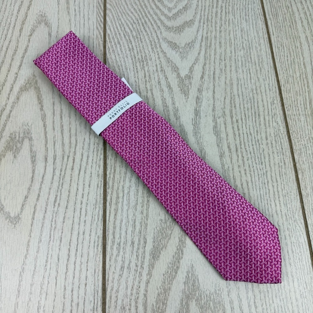 750 Perry Ellis Portfolio Men's Tie Rova Geo 660 Magenta $55 Polyester